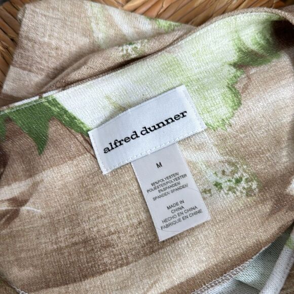 Alfred Dunner Vintage Asymmetrical Studded Floral Top Size Medium - Picture 5 of 5